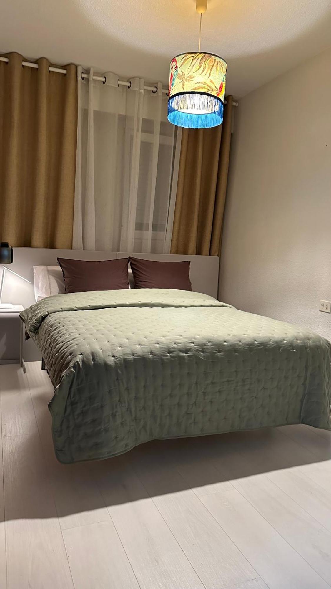 Apartment Monfort Valencia Eksteriør billede
