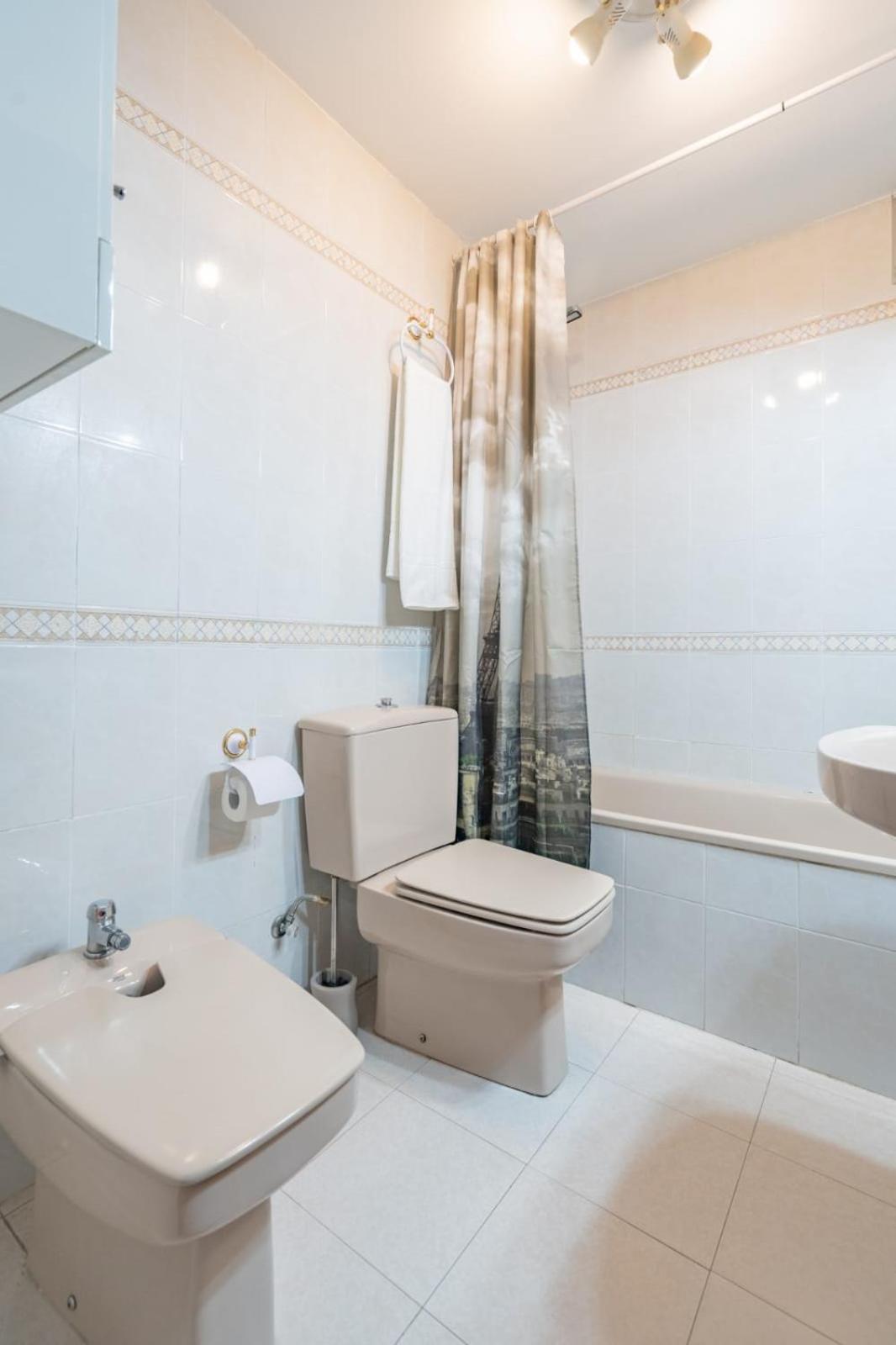 Apartment Monfort Valencia Eksteriør billede